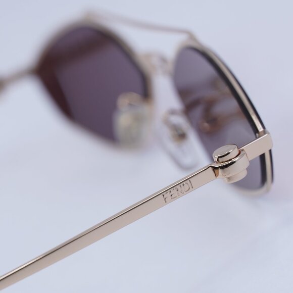 Fendi FE40114U-Y 33U Sunglasses Gold with Chain Oval Frame, Mirror Lenses main image 11